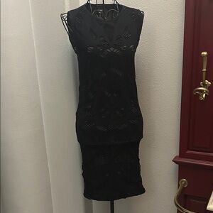Black Sleeveless Lace Body Con Dress